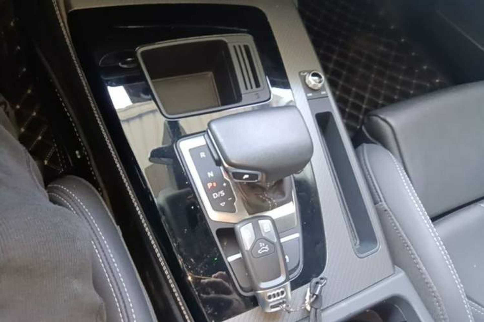 Used Audi Q5L 2022 Updated 45T Luxury Dynamic Version Gear Lever