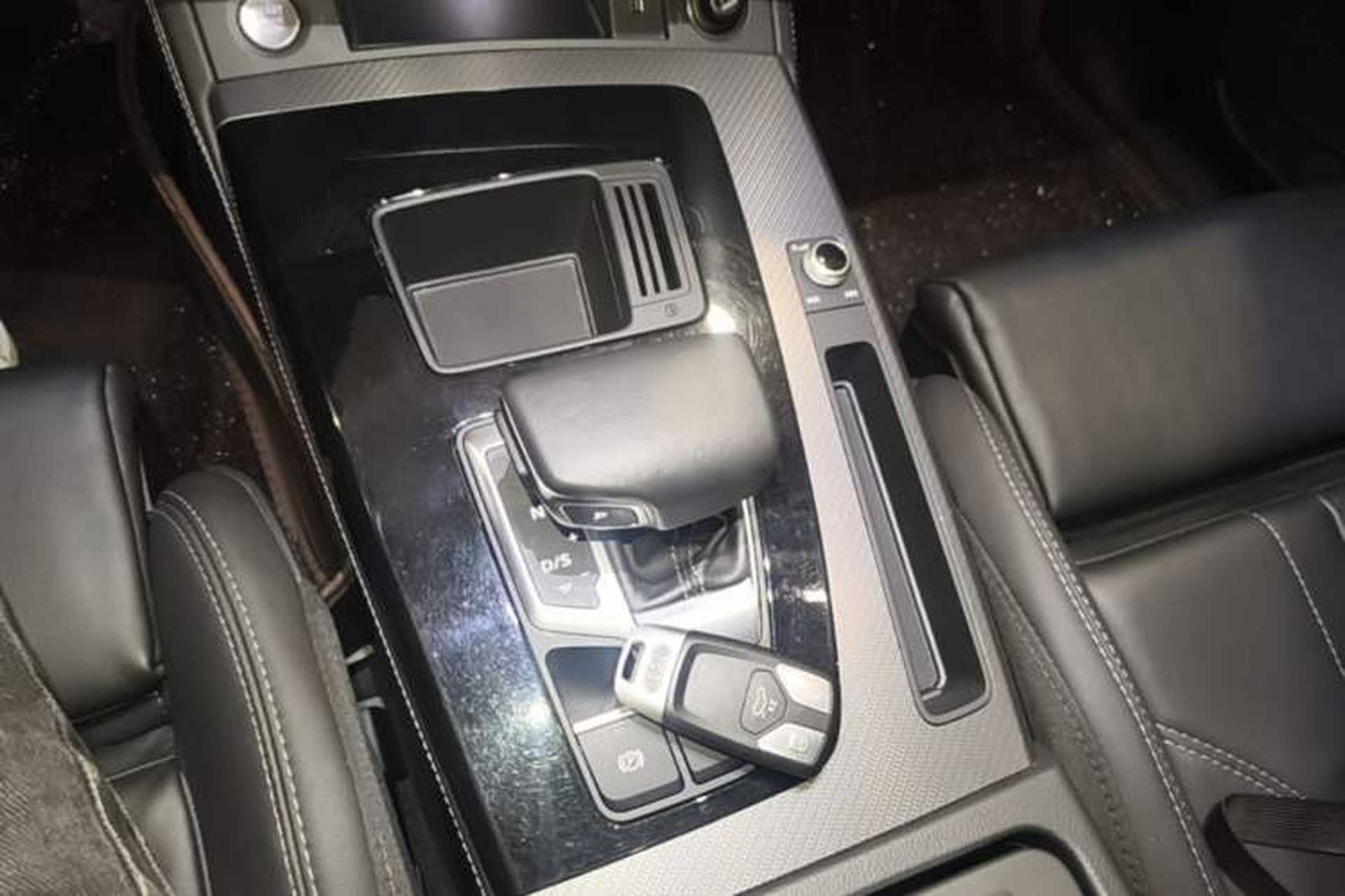 Used Audi Q5L 2022 Updated 40T Luxury Dynamic Edition Gear Lever