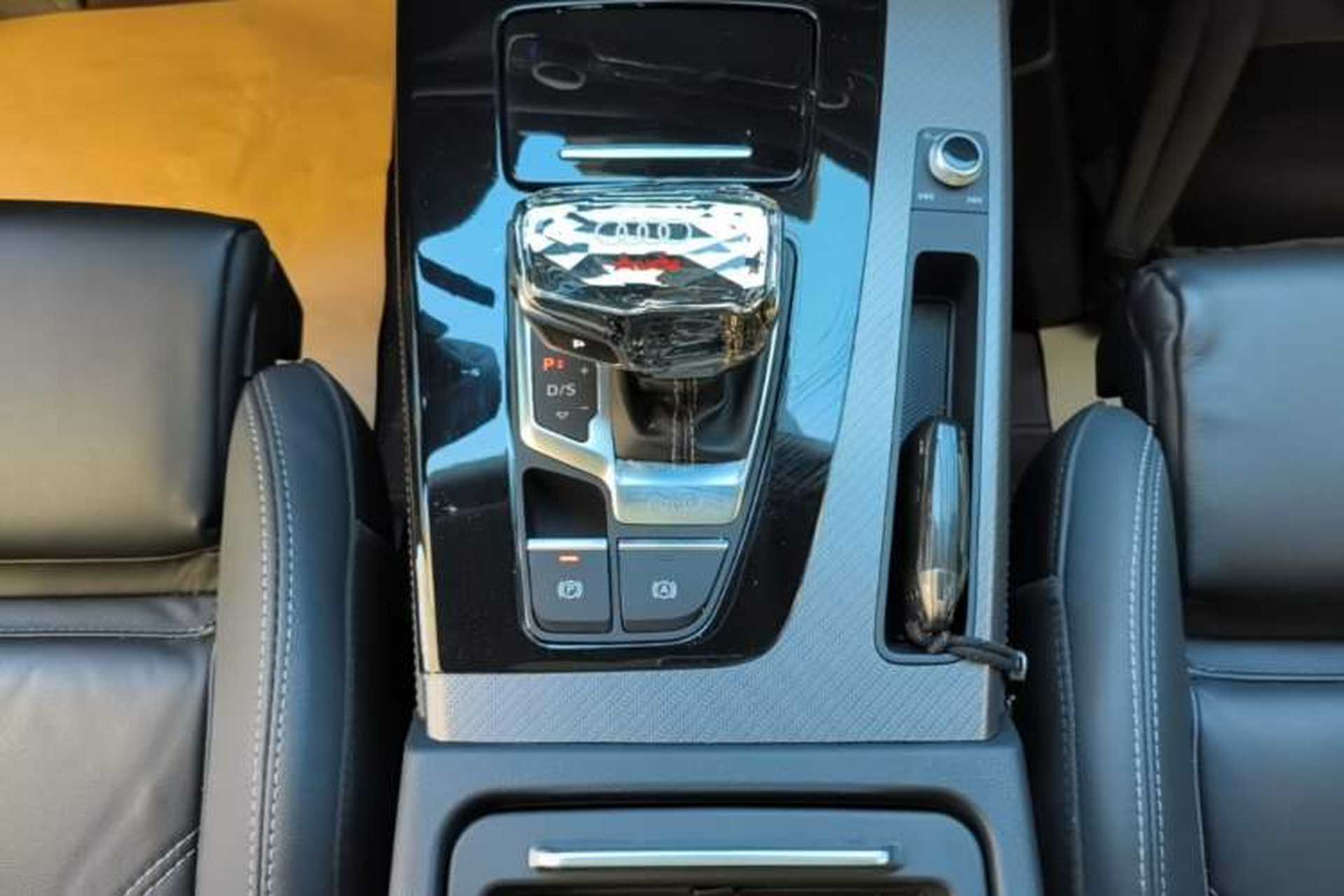 Used Audi Q5L 2022 Updated 45T Luxury Dynamic Version Gear Lever
