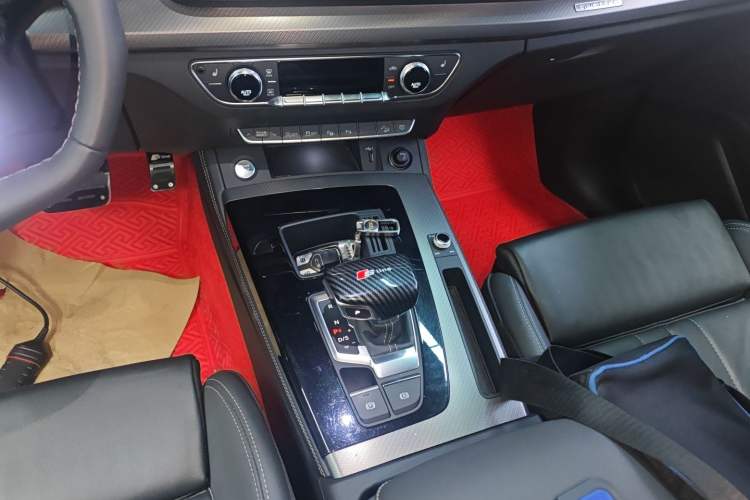 Used Audi Q5L 2022 40T Luxury Dynamic Model Gear Lever