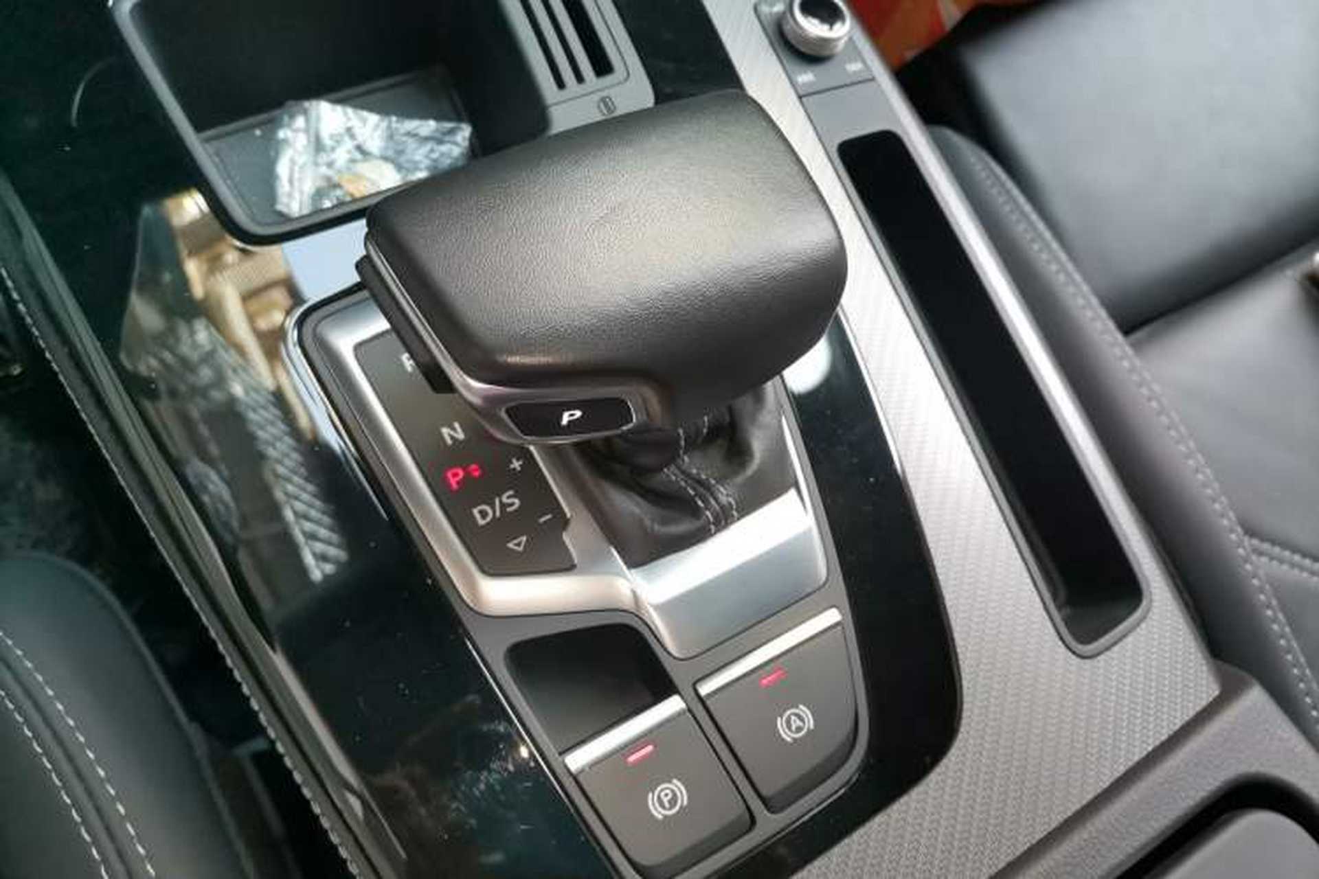 Used Audi Q5L 2022 40T Luxury Dynamic Model Gear Lever