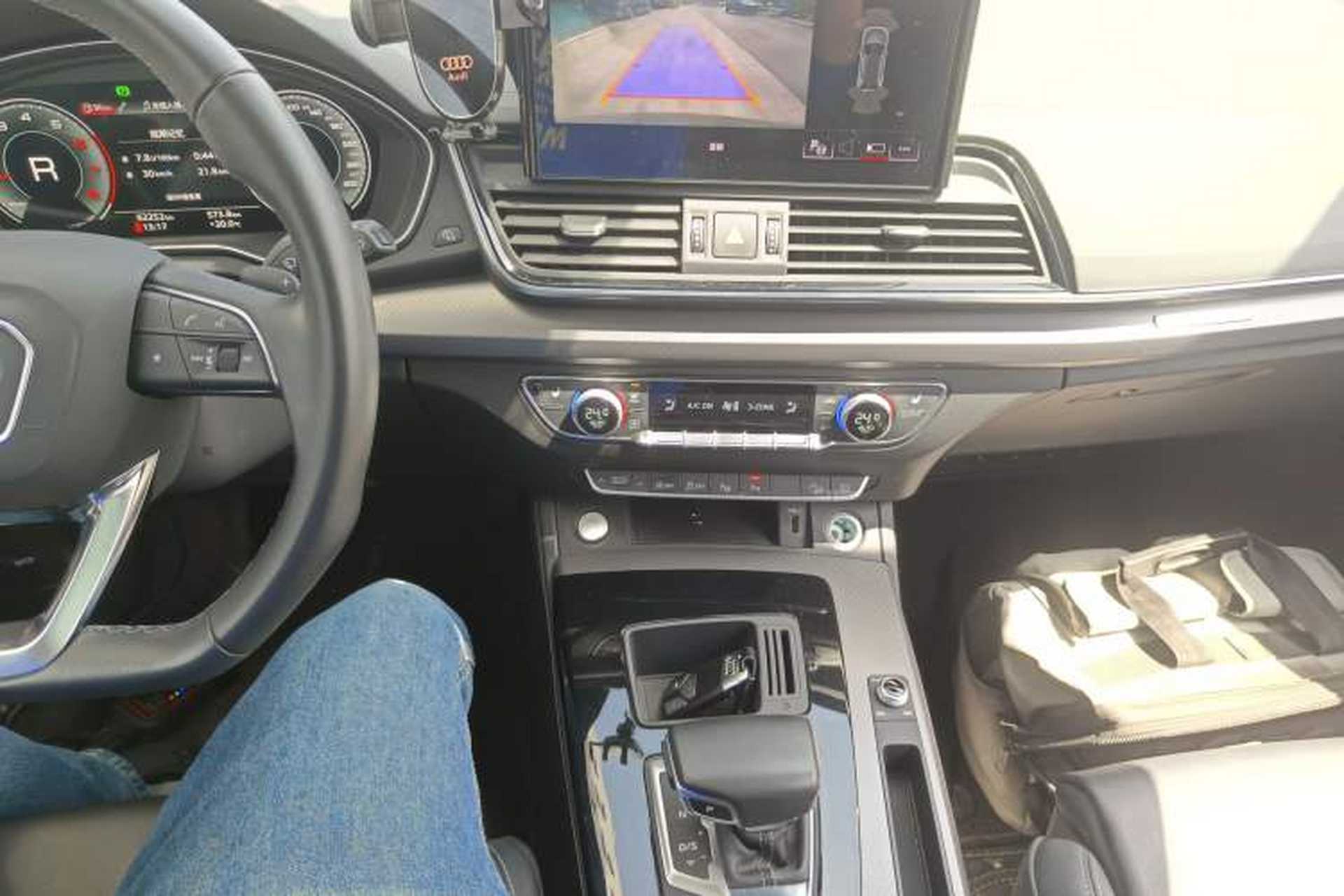 Used Audi Q5L 2022 Updated 40T Luxury Dynamic Edition Gear Lever