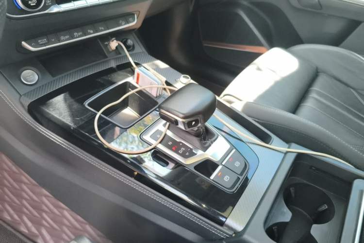 Used Audi Q5L 2022 45T Luxury Dynamic Model Gear Lever