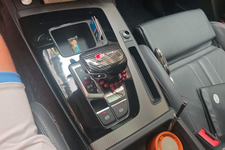 Used Audi Q5L 2022 Updated 45T Luxury Dynamic Version Gear Lever