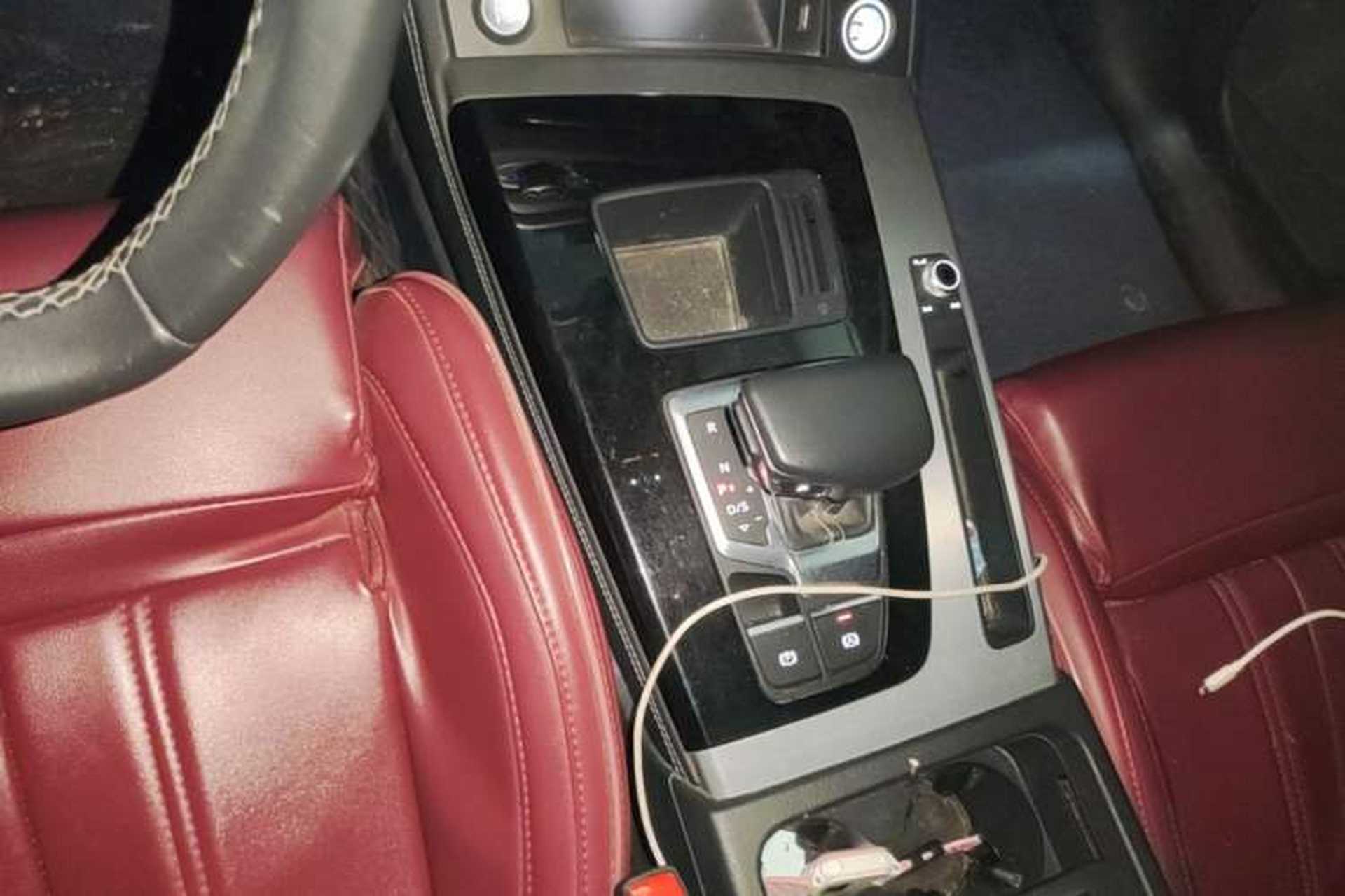 Used Audi Q5L 2022 40T Fashionable and Dynamic Model Gear Lever