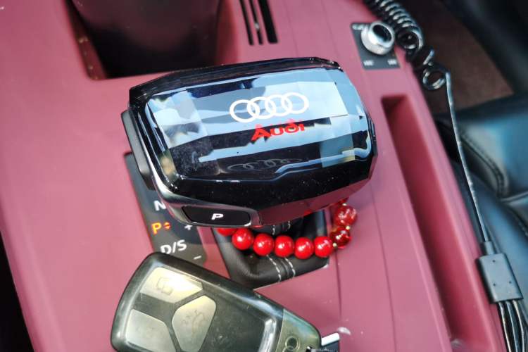 Used Audi Q5L 2022 40T Luxury Dynamic Model Gear Lever