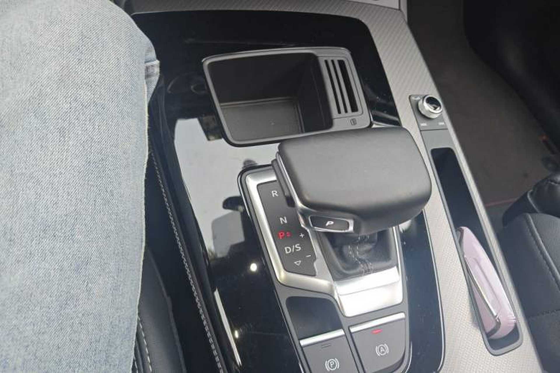 Used Audi Q5L 2022 Updated 45T Luxury Dynamic Version Gear Lever