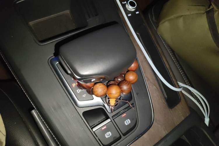 Used Audi Q5L 2022 45T Luxury Elegant Model Gear Lever