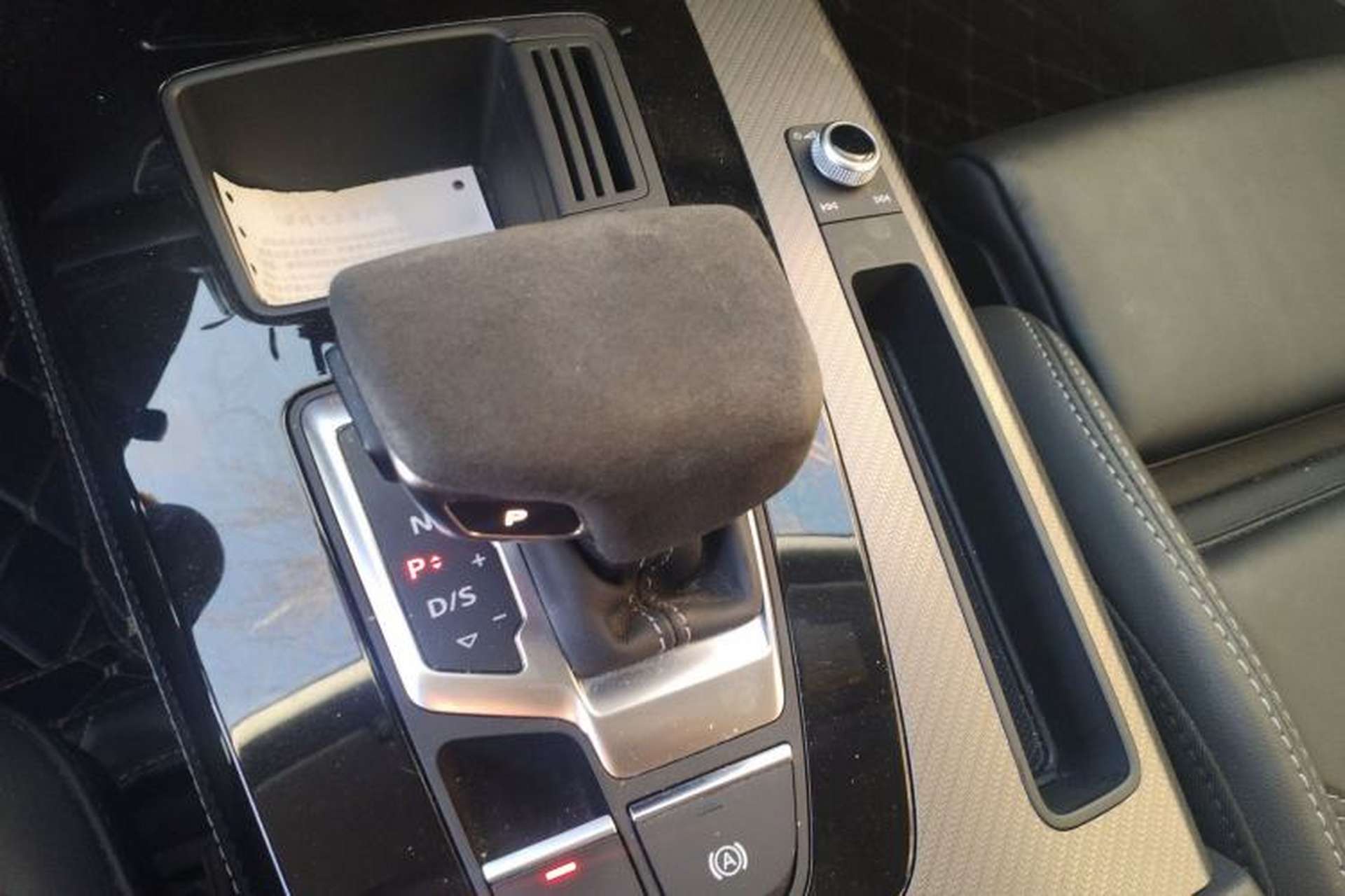 Used Audi Q5L 2022 Updated 45T Luxury Dynamic Version Gear Lever