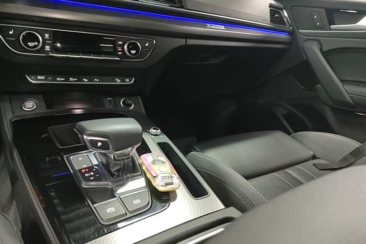 Used Audi Q5L 2022 45T Luxury Dynamic Model Gear Lever