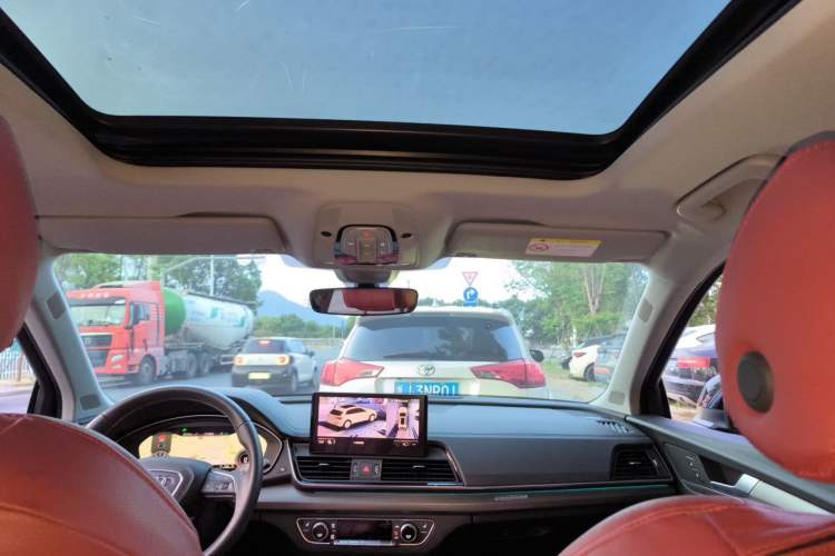 Used Audi Q5L 2022 Updated 45T Luxury Dynamic Version Headliner