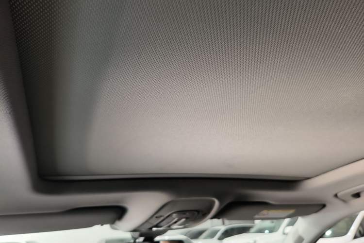 Used Audi Q5L 2022 45T Luxury Dynamic Model Headliner