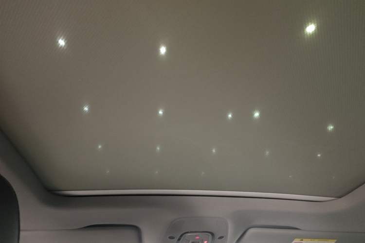 Used Audi Q5L 2022 40T Fashionable and Dynamic Model Headliner