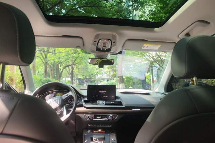Used Audi Q5L 2022 40T Luxury Elegant Model Headliner