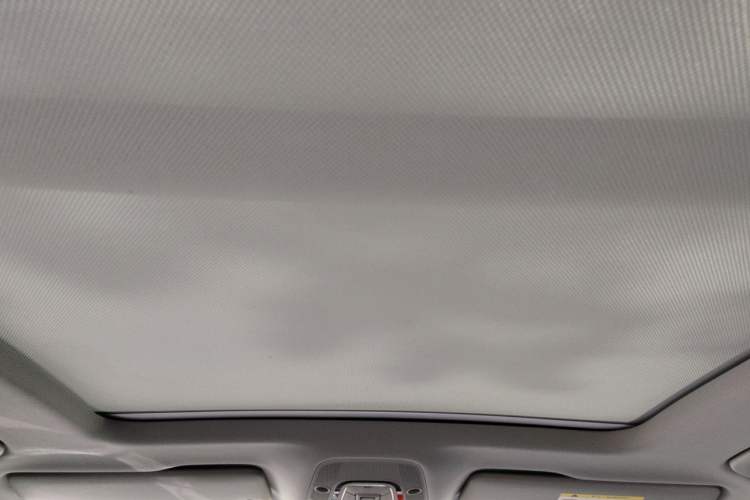 Used Audi Q5L 2022 40T Fashionable and Dynamic Model Headliner