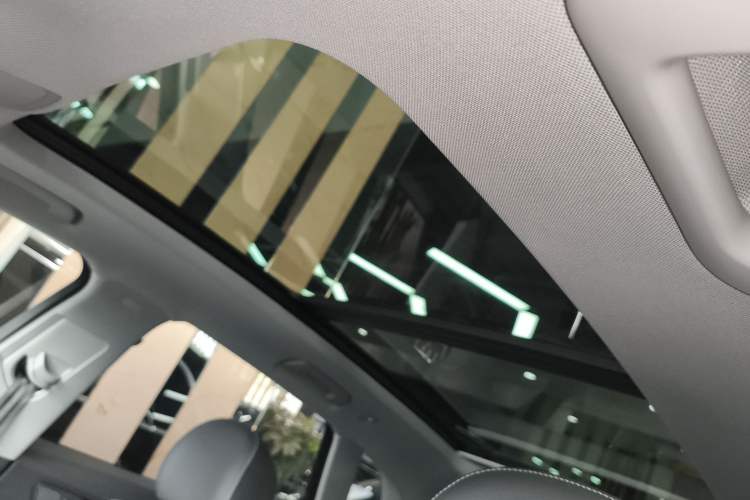 Used Audi Q5L 2022 40T Fashionable and Dynamic Model Headliner
