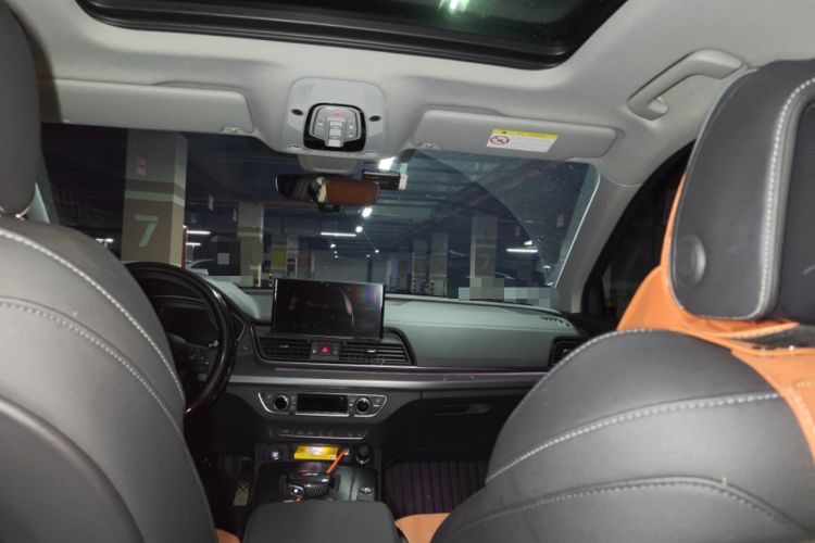 Used Audi Q5L 2022 40T Luxury Dynamic Model Headliner