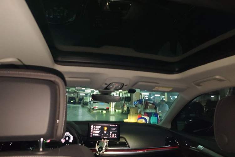 Used Audi Q5L 2022 Updated 45T Prestige Dynamic Edition Headliner