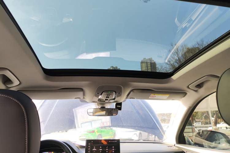 Used Audi Q5L 2022 40T Fashionable and Dynamic Model Headliner