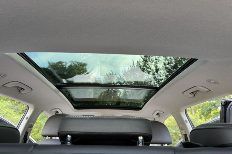 Used Audi Q5L 2022 40T Fashionable and Elegant Model Headliner
