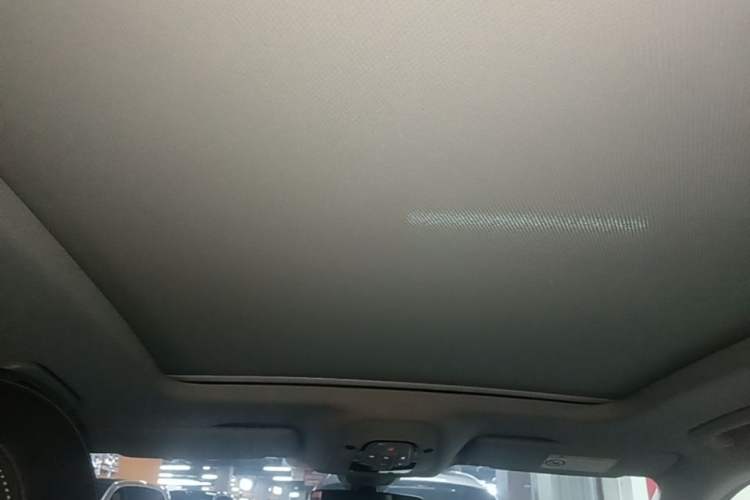 Used Audi Q5L 2022 40T Luxury Dynamic Model Headliner