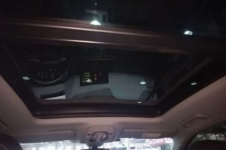 Used Audi Q5L 2022 40T Fashionable and Elegant Model Headliner