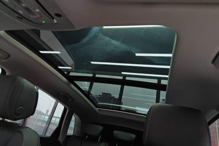 Used Audi Q5L 2022 Updated 45T Luxury Dynamic Version Headliner