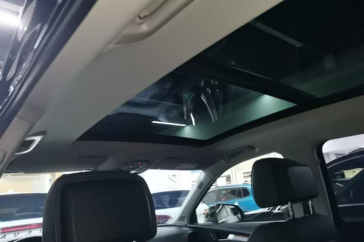 Used Audi Q5L 2022 Updated 45T Luxury Dynamic Version Headliner