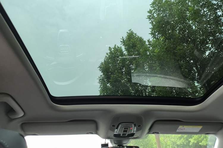 Used Audi Q5L 2022 Updated 40T Luxury Dynamic Edition Headliner