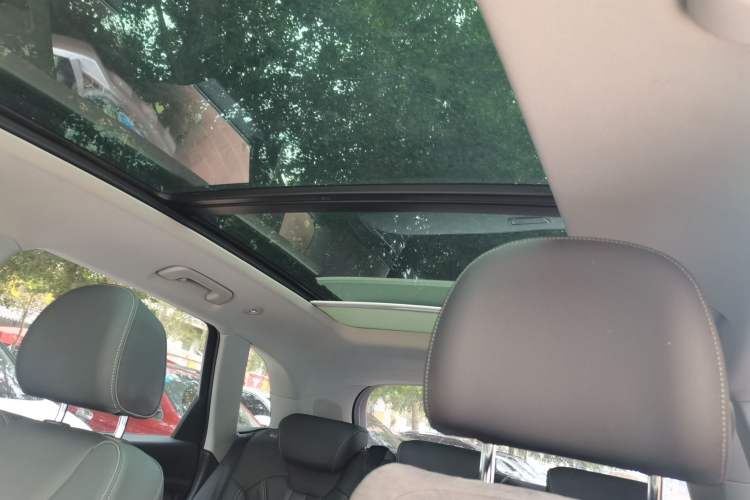 Used Audi Q5L 2022 45T Luxury Dynamic Model Headliner