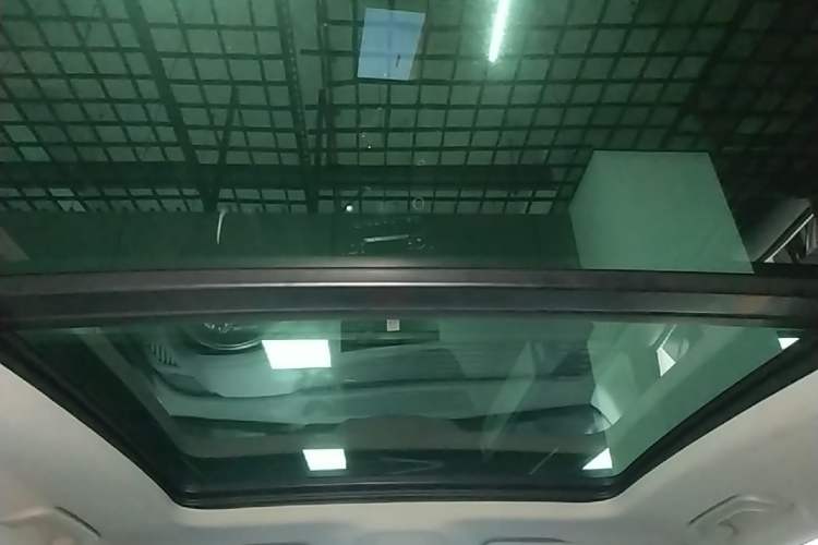 Used Audi Q5L 2022 Updated 45T Luxury Dynamic Version Headliner