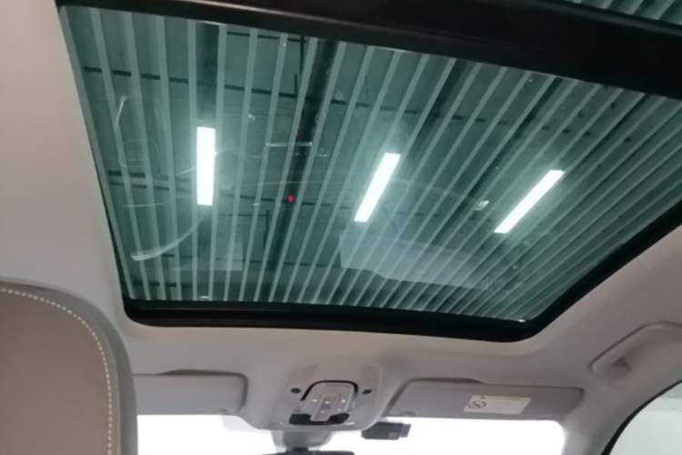 Used Audi Q5L 2022 40T Fashionable and Dynamic Model Headliner