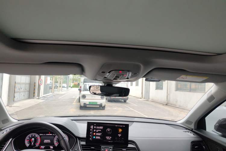 Used Audi Q5L 2022 Updated 40T Luxury Dynamic Edition Headliner