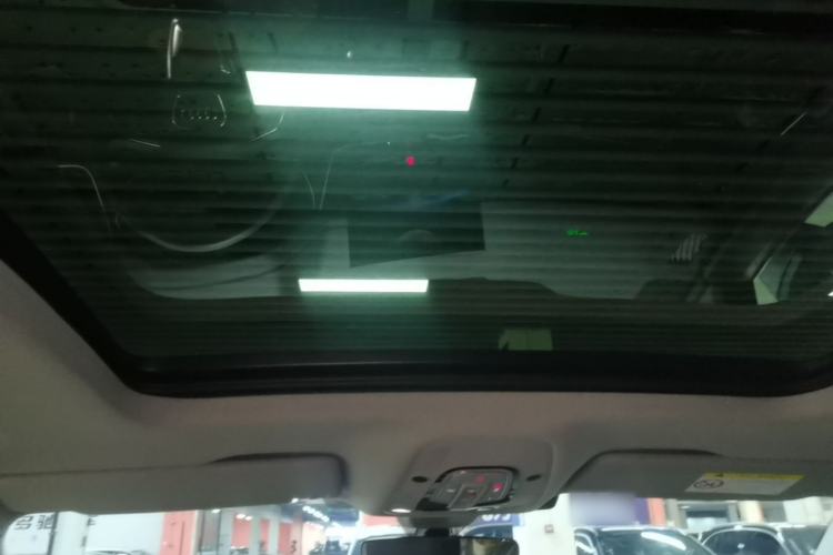 Used Audi Q5L 2022 40T Fashionable and Elegant Model Headliner