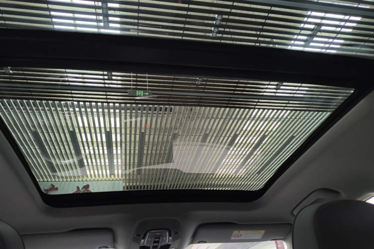 Used Audi Q5L 2022 40T Luxury Dynamic Model Headliner