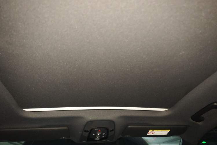 Used Audi Q5L 2022 40T Luxury Dynamic Model Headliner