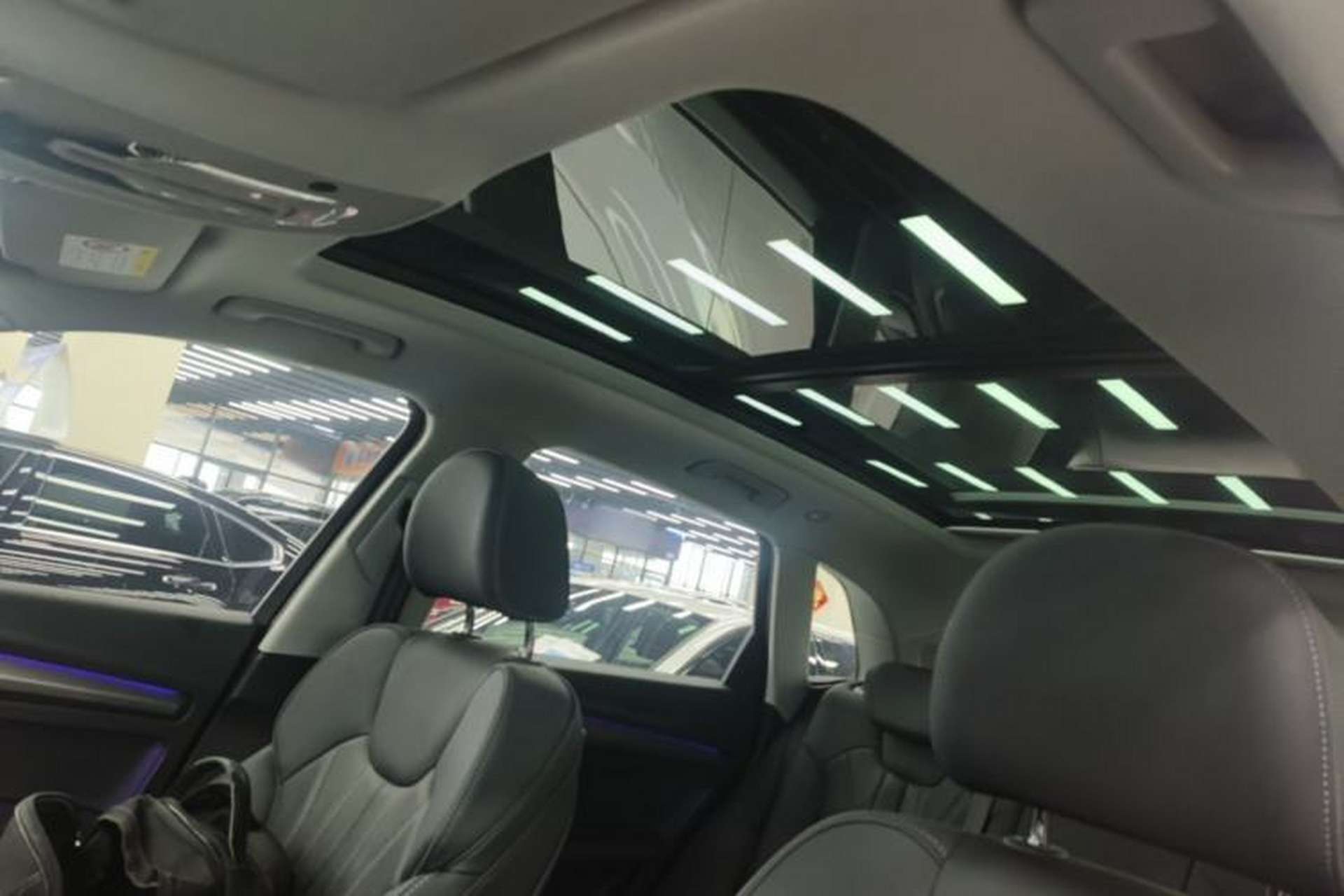 Used Audi Q5L 2022 45T Luxury Dynamic Model Headliner