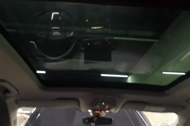 Used Audi Q5L 2022 Updated Version 45T Luxury Prestige Edition Headliner