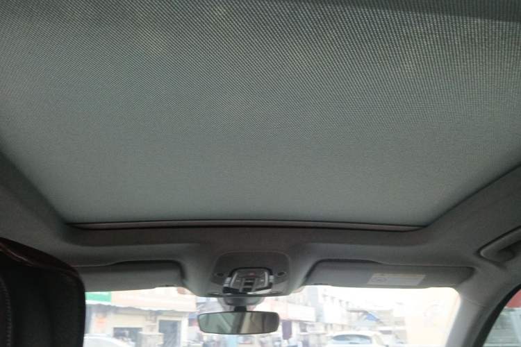 Used Audi Q5L 2022 40T Fashionable and Dynamic Model Headliner