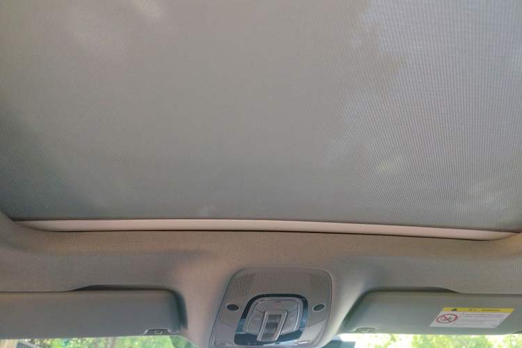 Used Audi Q5L 2022 40T Luxury Dynamic Model Headliner