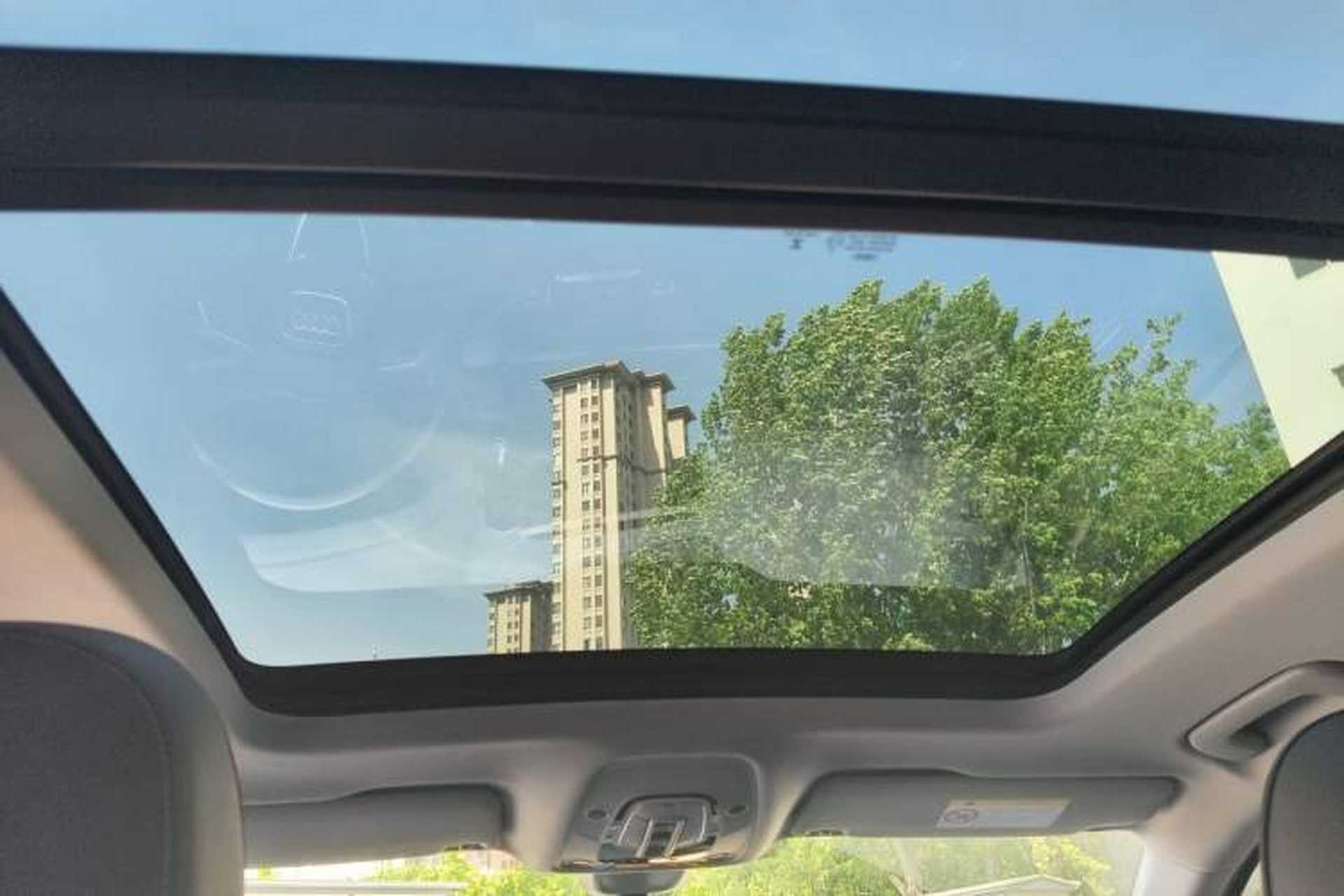 Used Audi Q5L 2022 40T Fashionable and Dynamic Model Headliner