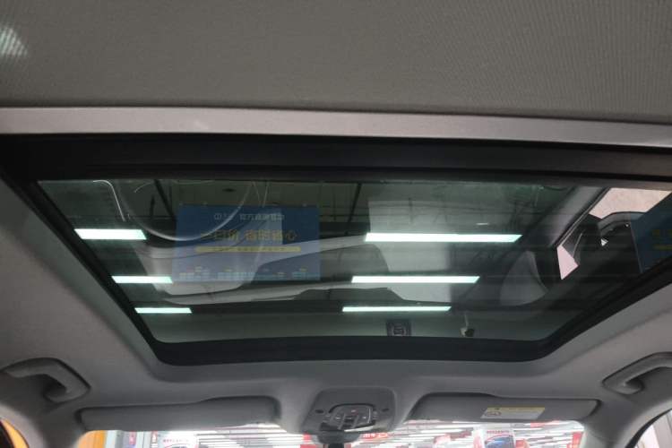 Used Audi Q5L 2022 40T Luxury Elegant Model Headliner