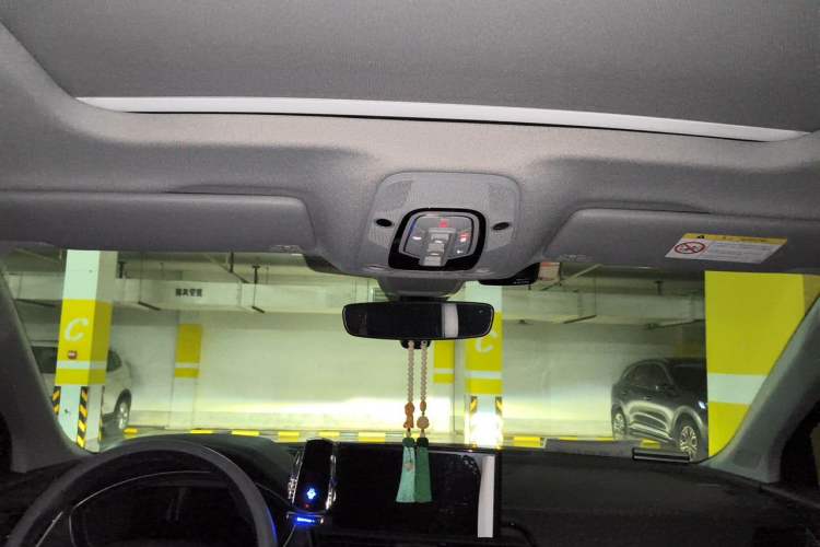 Used Audi Q5L 2022 Updated 45T Luxury Dynamic Version Headliner