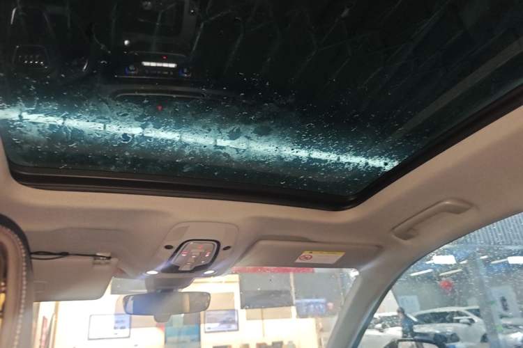 Used Audi Q5L 2022 Updated 40T Luxury Dynamic Edition Headliner
