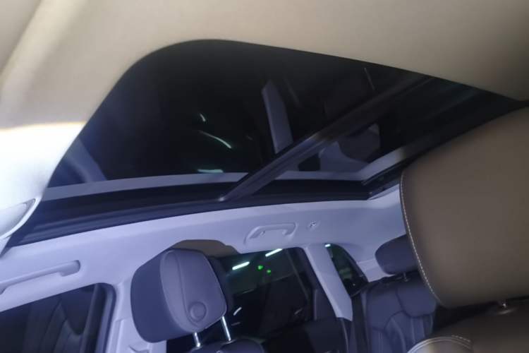 Used Audi Q5L 2022 Updated 45T Luxury Dynamic Version Headliner