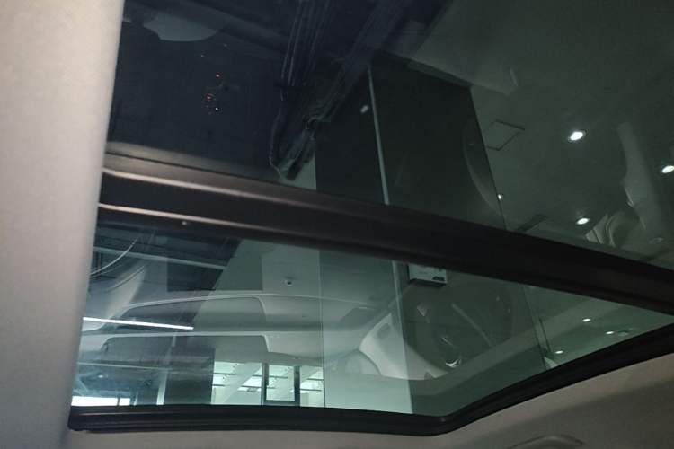 Used Audi Q5L 2022 Updated Version 45T Luxury Prestige Edition Headliner