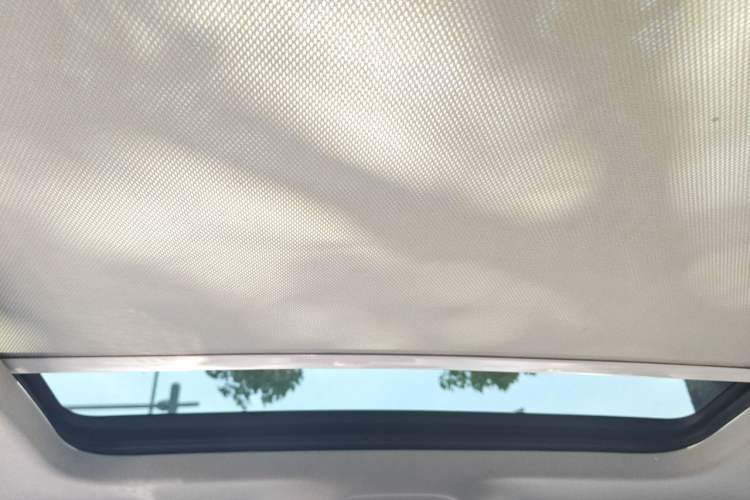 Used Audi Q5L 2022 40T Luxury Dynamic Model Headliner