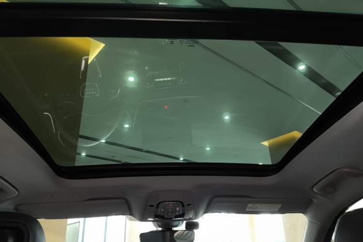 Used Audi Q5L 2022 Updated Version 40T Luxury Elegant Edition Headliner