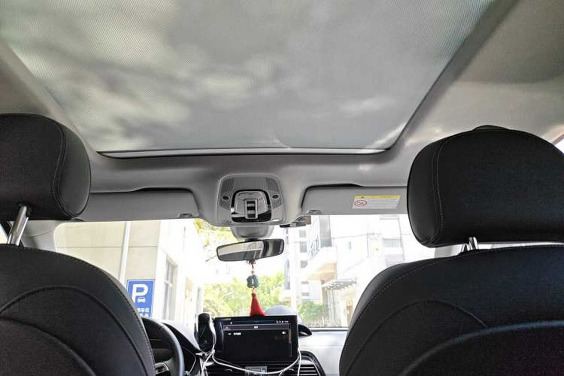 Used Audi Q5L 2022 40T RS Package Performance Model Headliner