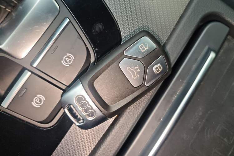 Used Audi Q5L 2022 Updated 40T Luxury Dynamic Edition Interior 1